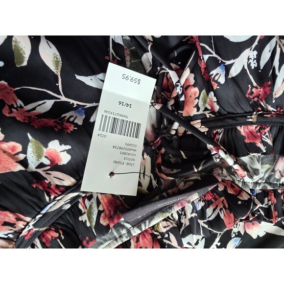 Lane Bryant Womens Black Floral Short Sleeve Blouse Ruffle Neckline Size 18/20 - Picture 6 of 8